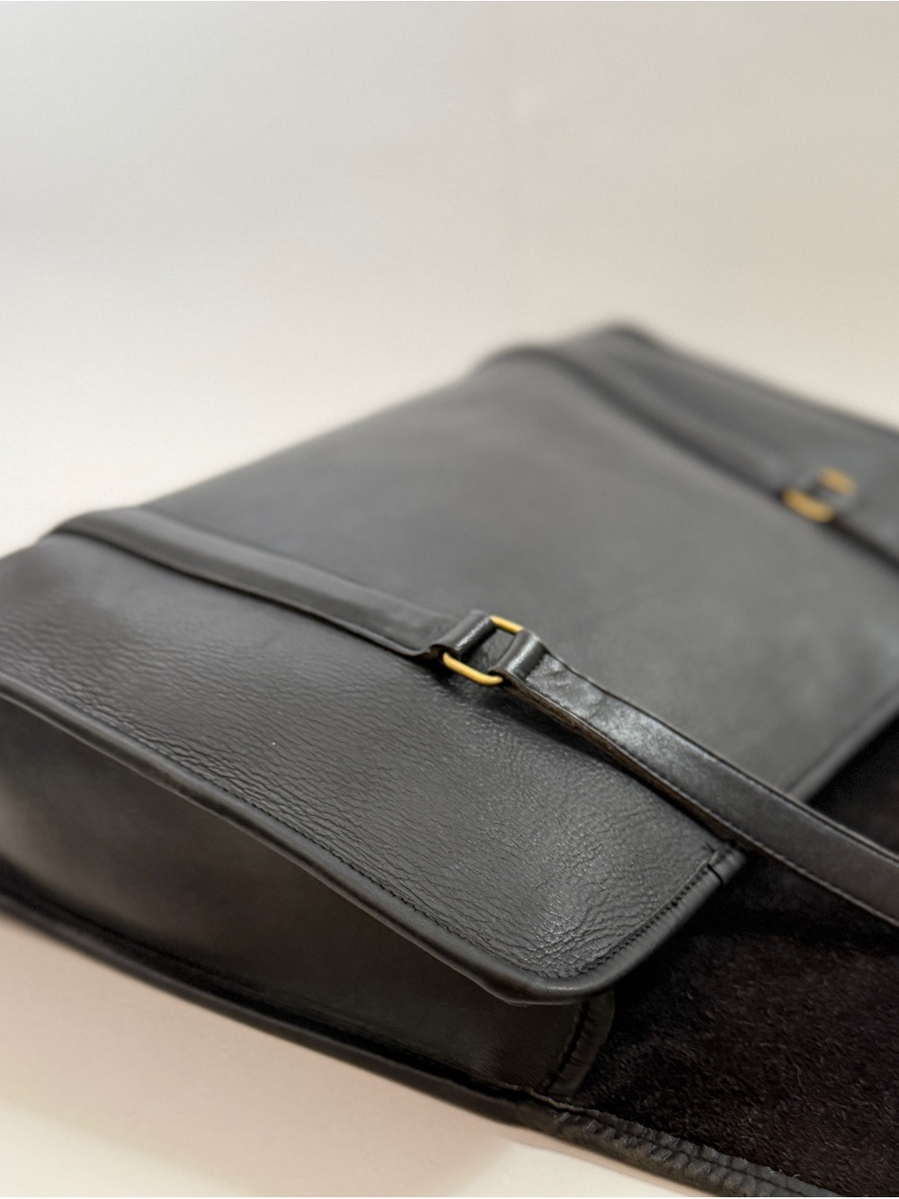 VTG NYC Coach Envelope Portfolio | Black | No. 5190 | Stunning Perfection - Picture 13 of 15